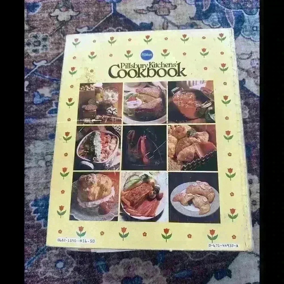 Pillsbury Kitchens' Cookbook- Hardcover - Ring Binder- Vntg 4th Printing 1979 - Picture 4 of 8